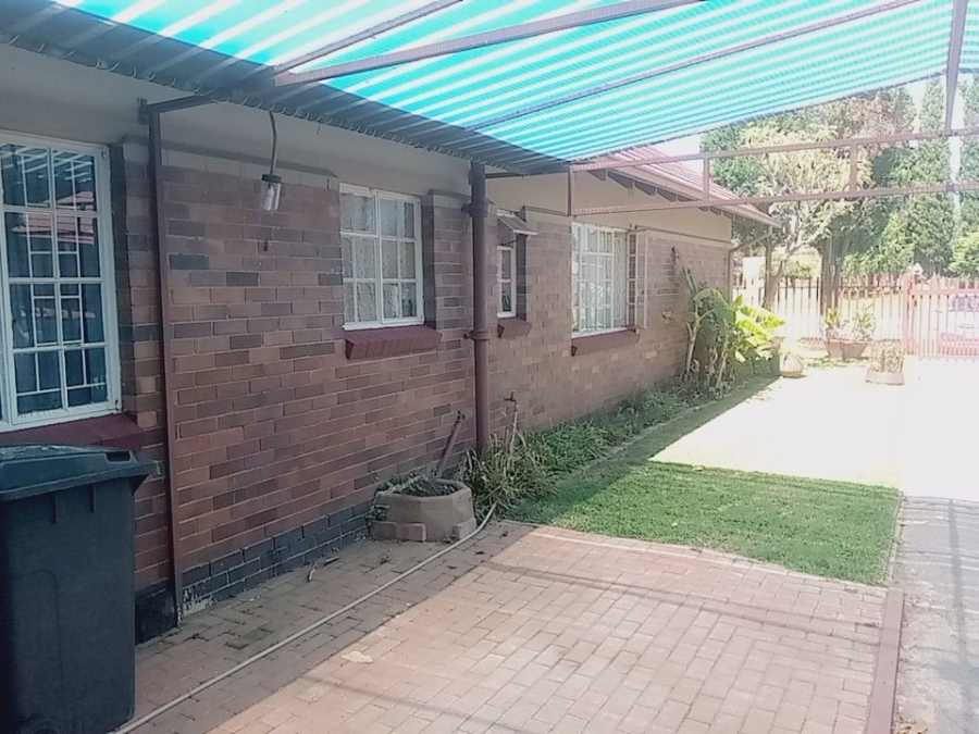 3 Bedroom Property for Sale in Vierfontein Free State